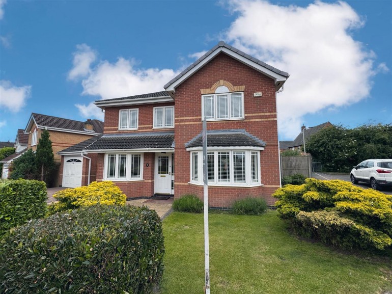 Wonderful family home - Franklin Way, Whetstone, Leicester