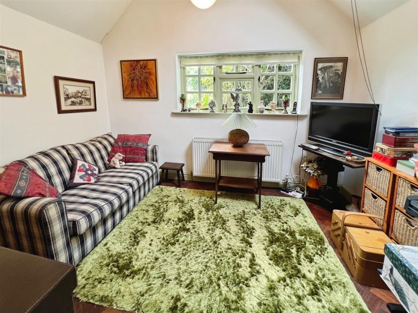 Images for Victoria Cottage, Park Street, Market Bosworth