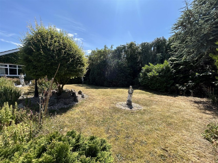 Images for Poplar Avenue, Countesthorpe, Leicester