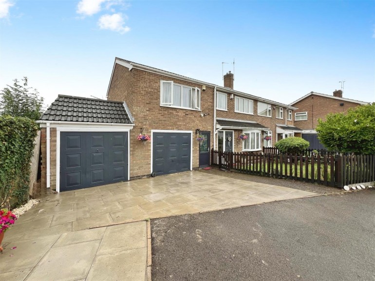 Johnson Close, Whetstone, Leicester