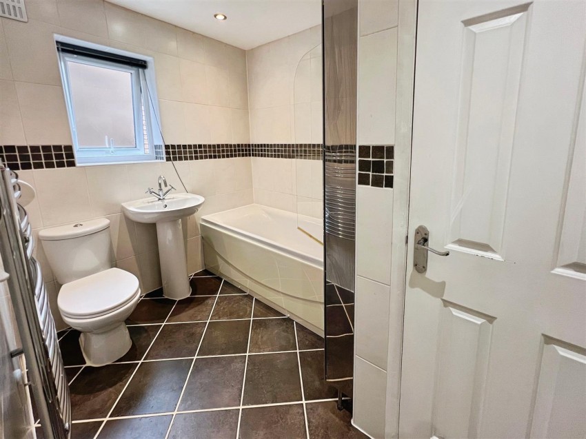 Images for Bodicoat Close, Whetstone, Leicester