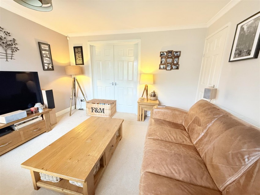 Images for Southfield Close, Glen Parva, Leicester