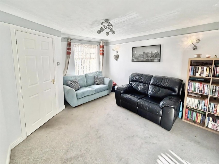 Images for Horseshoe Close, Cosby, Leicester