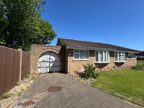 View Full Details for Bramble Way, Leicester