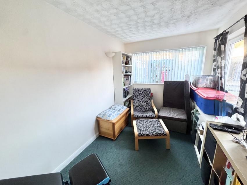 Images for Pintail Close, Whetstone, Leicester