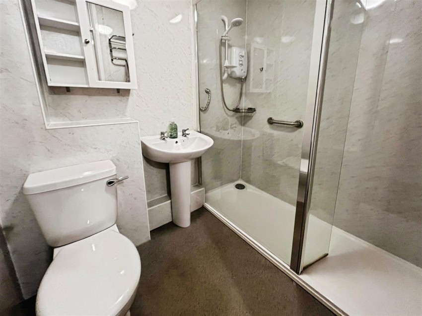 Images for Guilford Drive, Wigston