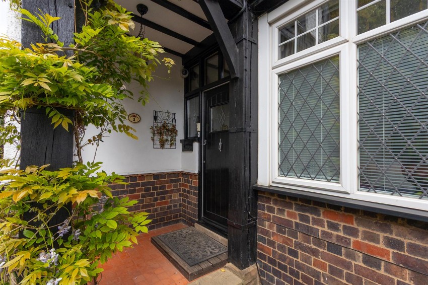 Images for Hall Lane, Leicester