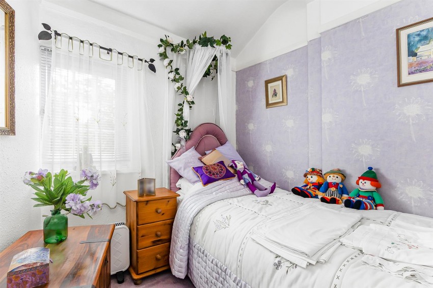 Images for Hall Lane, Leicester
