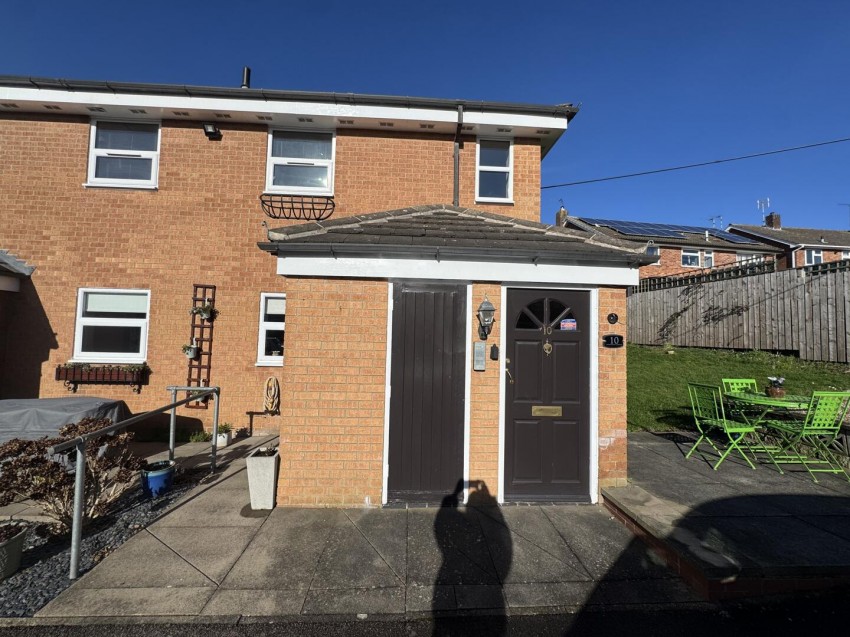 Images for Winterburn Gardens, Whetstone, Leicester