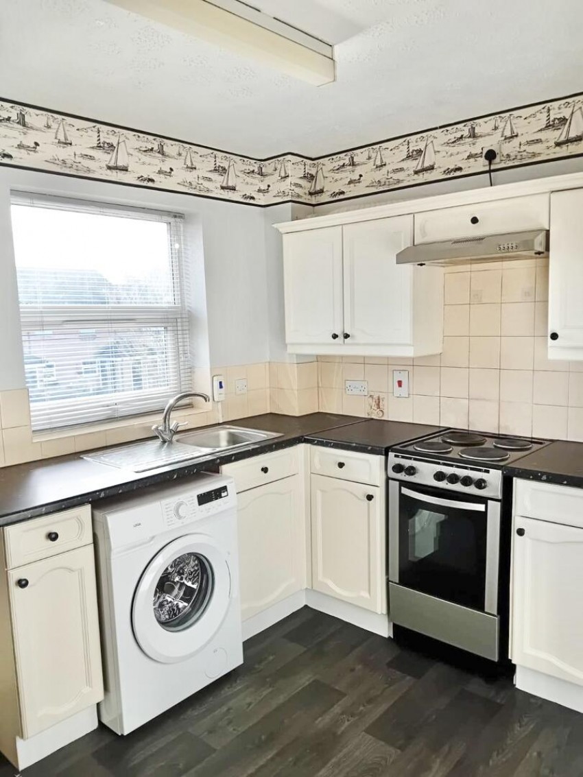 Images for Winterburn Gardens, Whetstone, Leicester