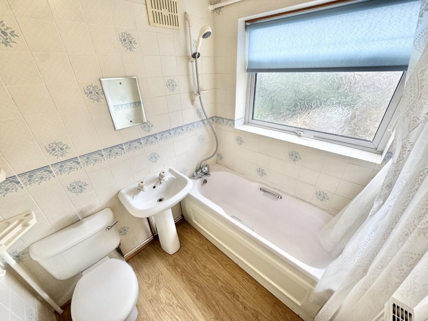 Images for Cleveleys Avenue, Leicester