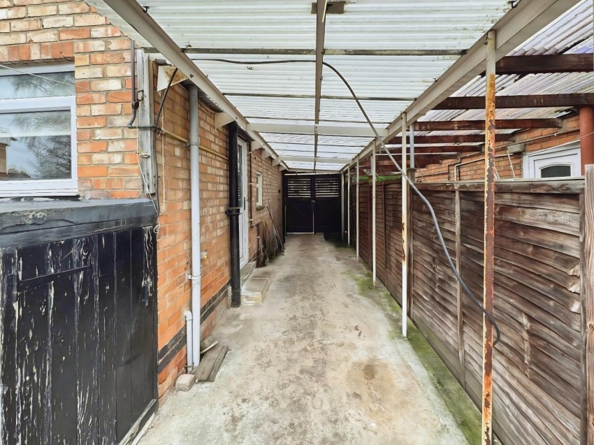 Images for Cleveleys Avenue, Leicester