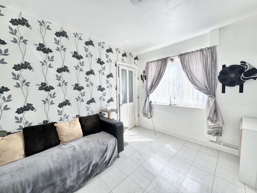 Images for Salisbury Avenue, Croft, Leicester